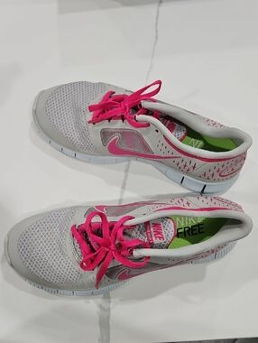 Nike Women's Gray and Pink Athletic Running Sneakers